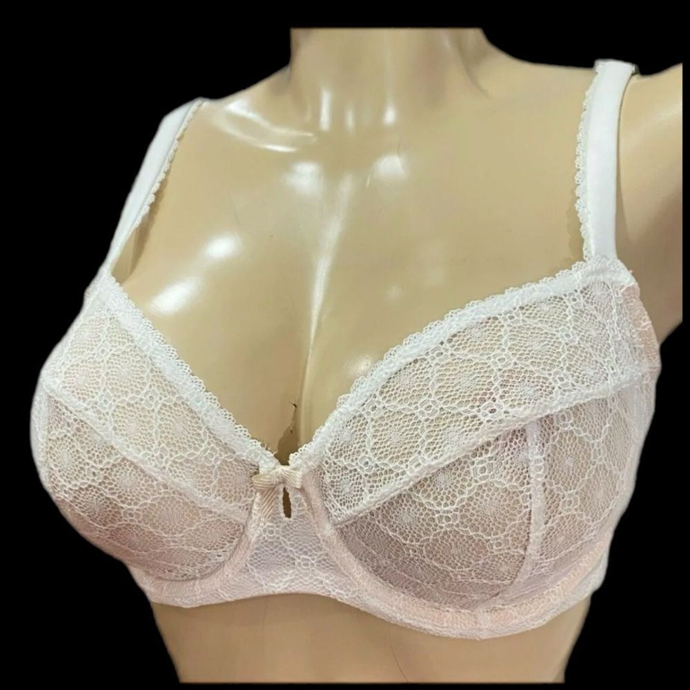 Victoria’s Secret Body By Victorias Floral Lace Unlined Demi Bra Ivory 38ddd